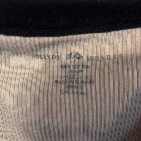 Brandy Melville crop top - Picture 3 of 3